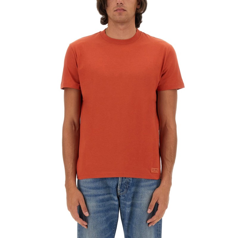 T-SHIRT WITH LOGO