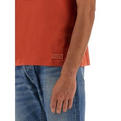 T-SHIRT WITH LOGO