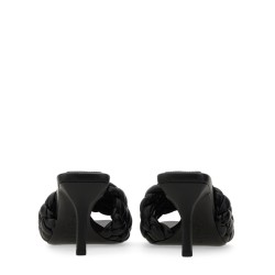 SERENA SANDAL.