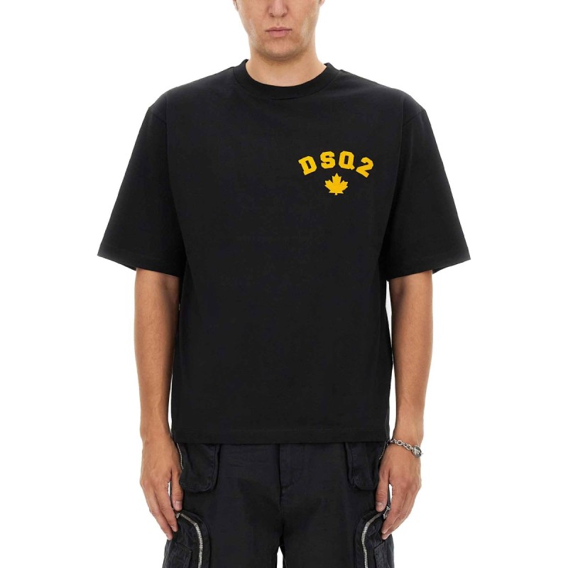 T-SHIRT WITH LOGO