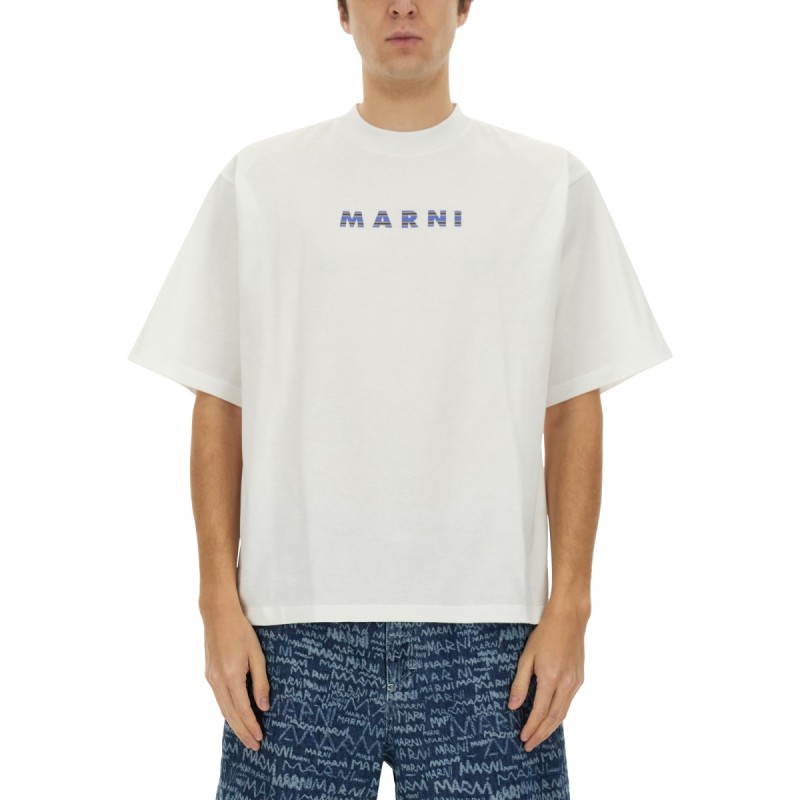 T-SHIRT WITH LOGO