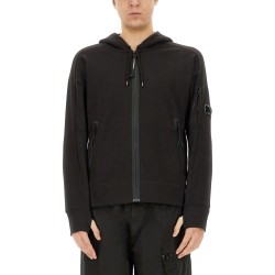 ZIP SWEATSHIRT.