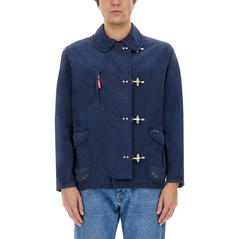 JACKET WITH HOOKS