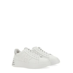 SNEAKER REBEL