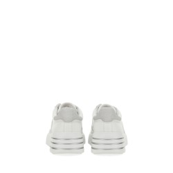 SNEAKER REBEL