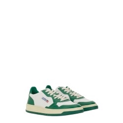 MEDALIST LOW SNEAKER
