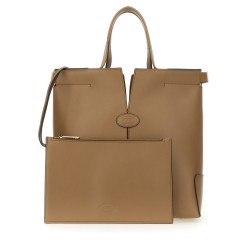 LEATHER BAG.