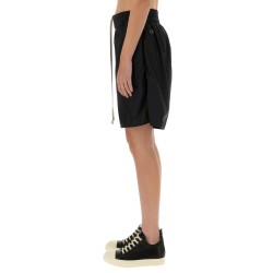 SHORTS WITH LOGO