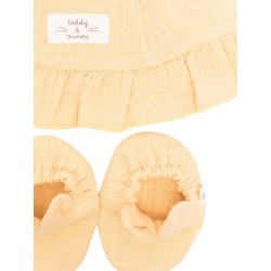 HAT SET WITH BOOTIES