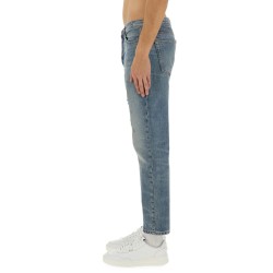 JEANS IN DENIM