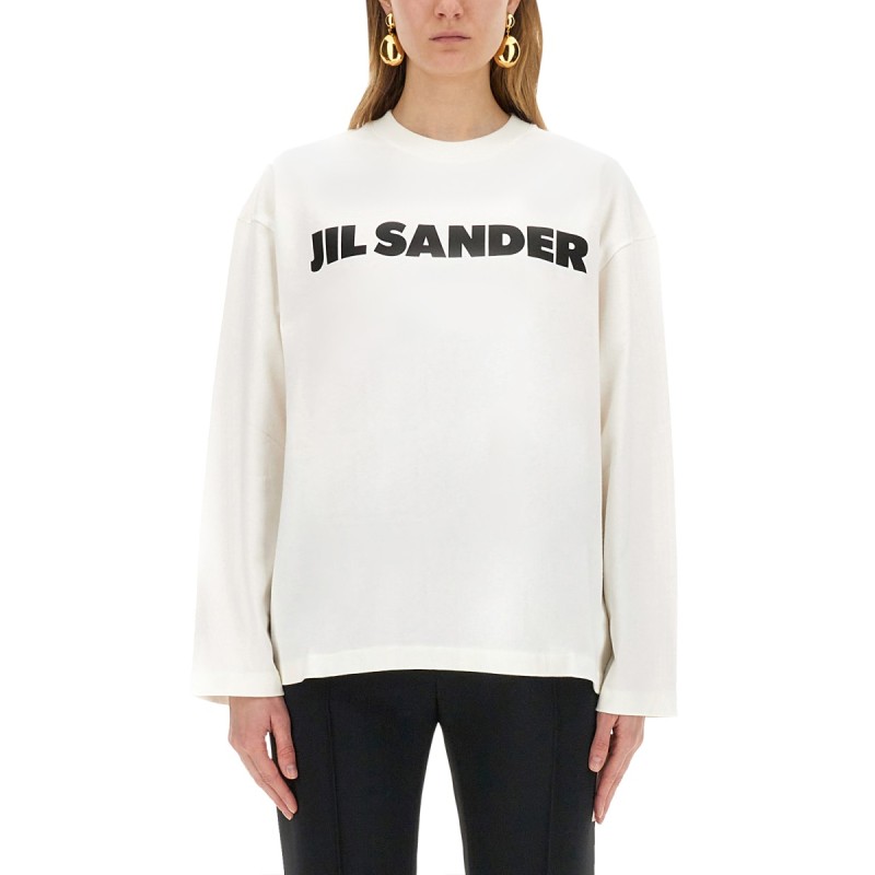 T-SHIRT WITH LOGO