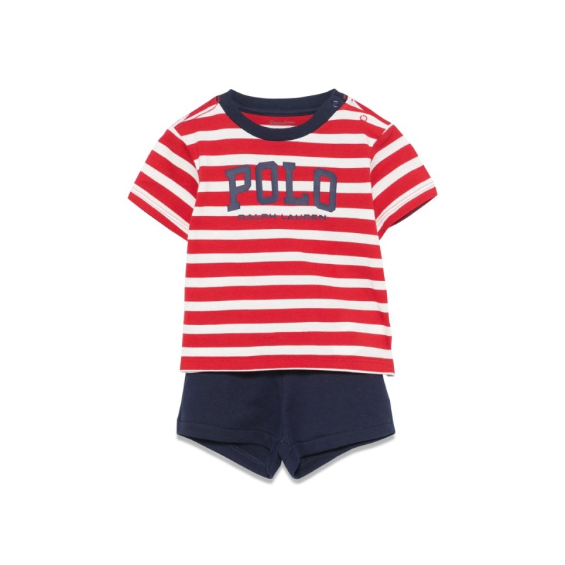 t-shirt and shorts set