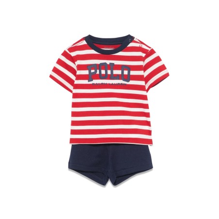 t-shirt and shorts set