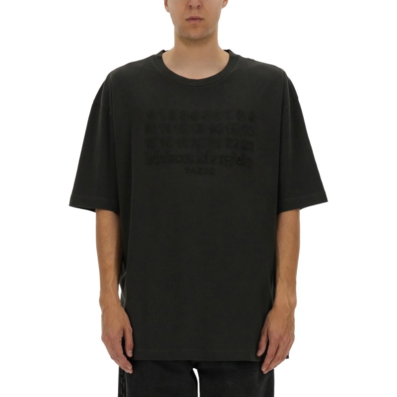 T-SHIRT WITH EMBROIDERED LOGO