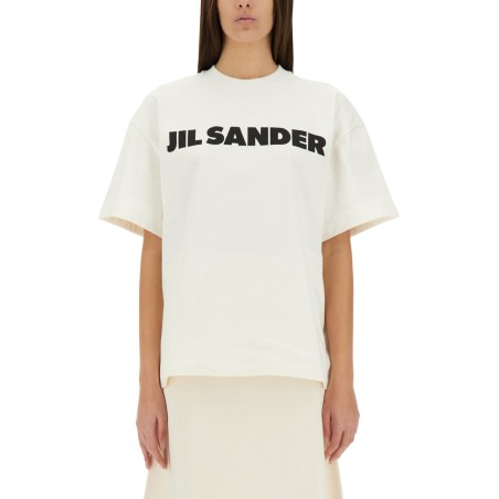 T-SHIRT WITH LOGO