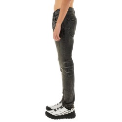 JEANS IN DENIM