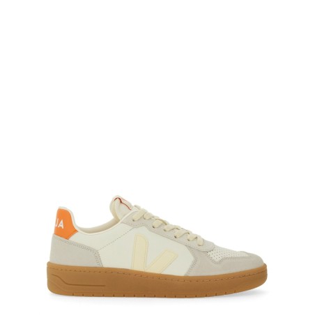 SNEAKER "V-82"