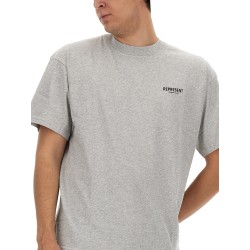 T-SHIRT WITH LOGO