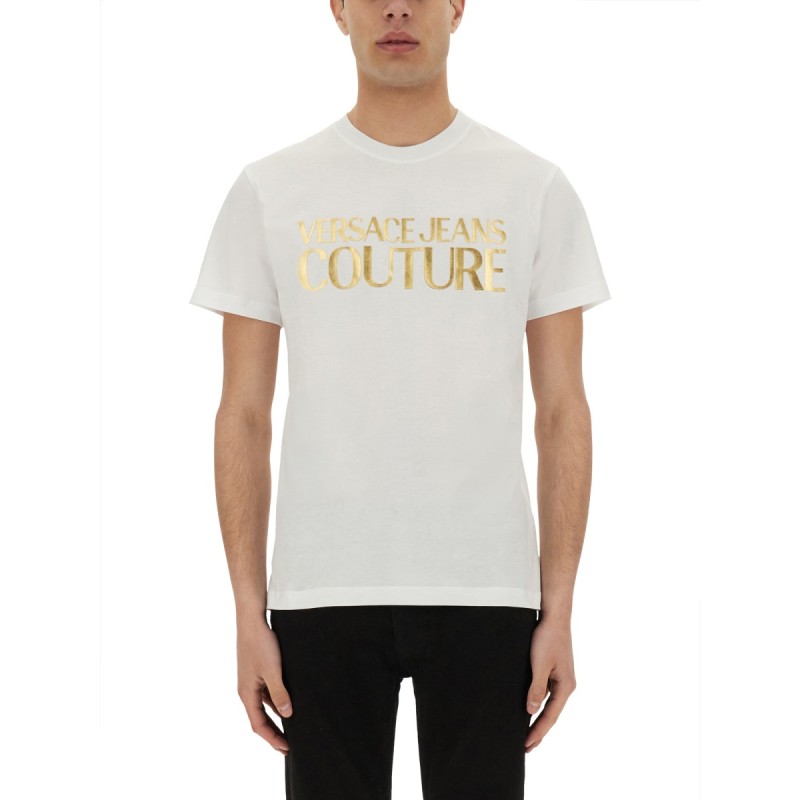 T-SHIRT WITH LOGO
