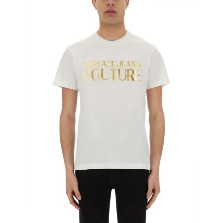 T-SHIRT WITH LOGO