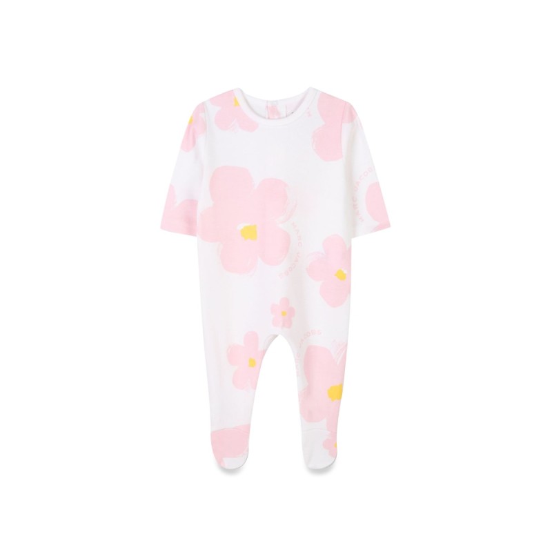 PAJAMA SET WITH BIB AND HAT