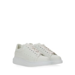 OVERSIZED SNEAKER