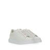 OVERSIZED SNEAKER