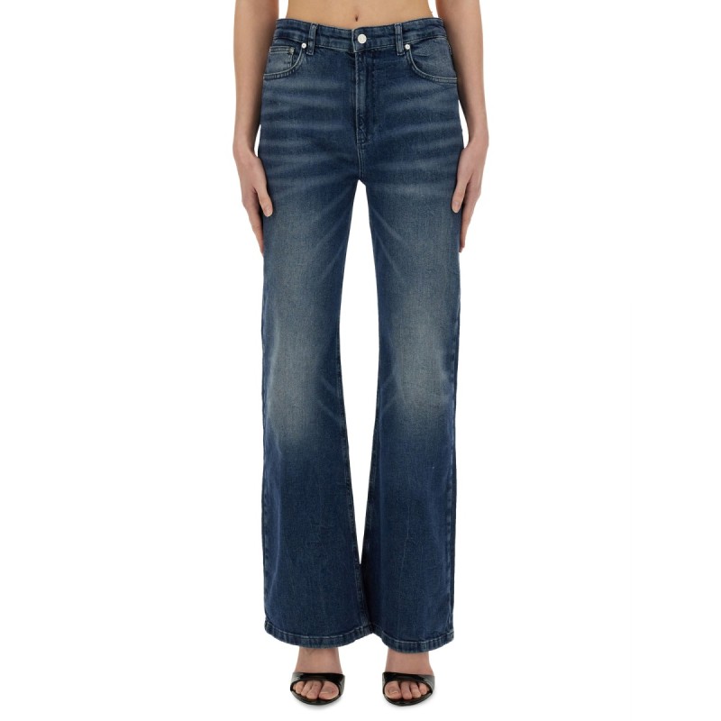 JEANS IN DENIM