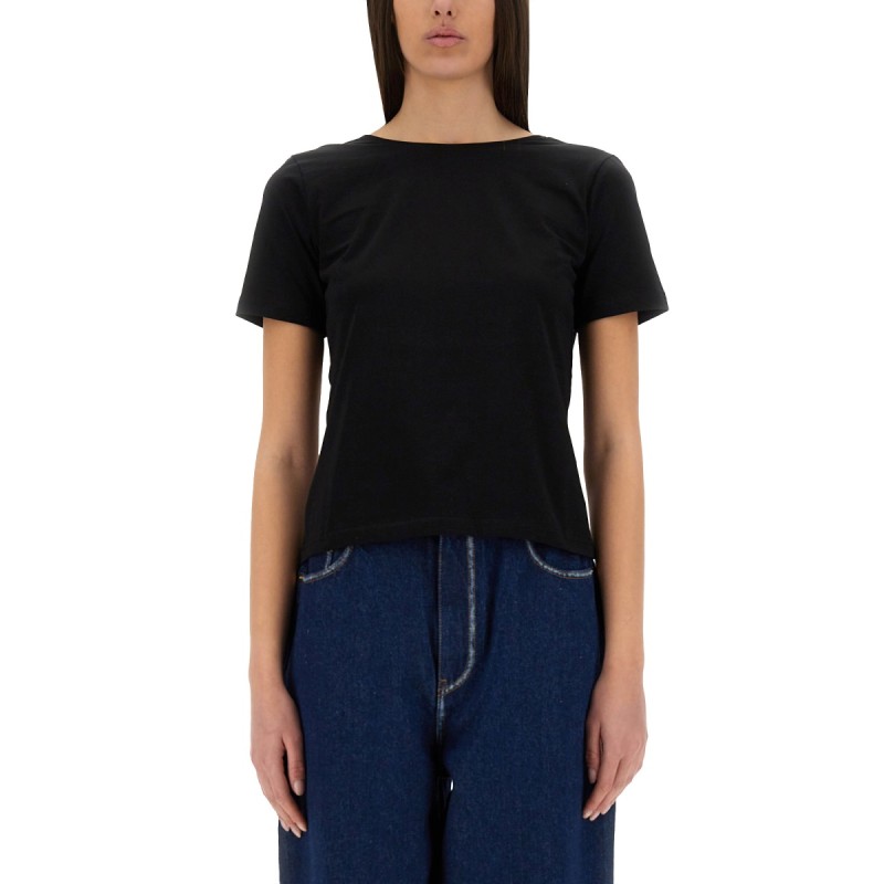 T-SHIRT WITH BACK NECKLINE