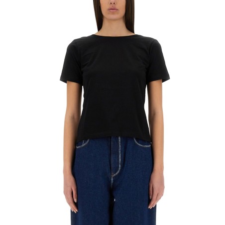 T-SHIRT WITH BACK NECKLINE