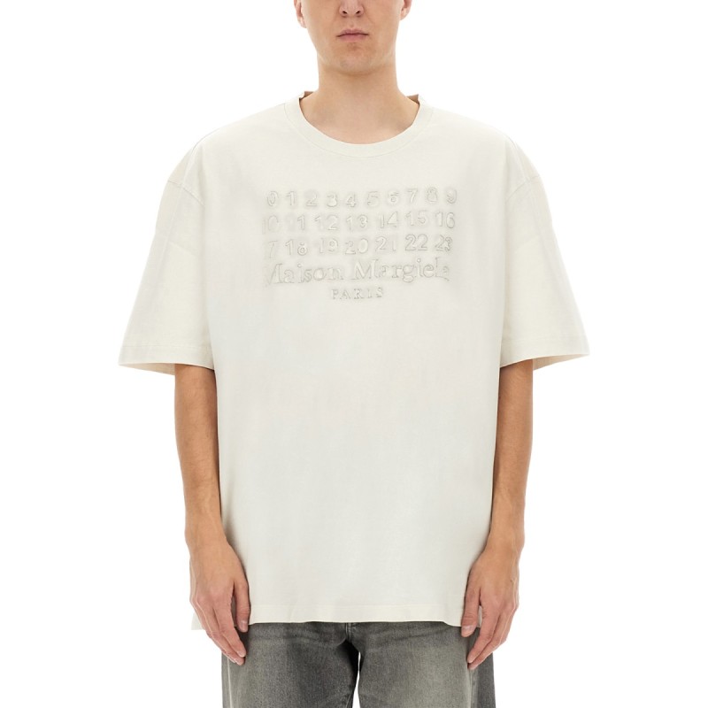 T-SHIRT WITH EMBROIDERED LOGO