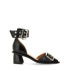 BUCKLE PUMP
