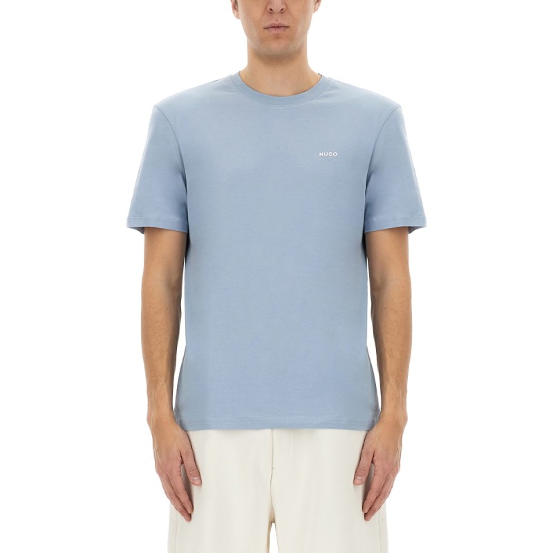 T-SHIRT WITH LOGO