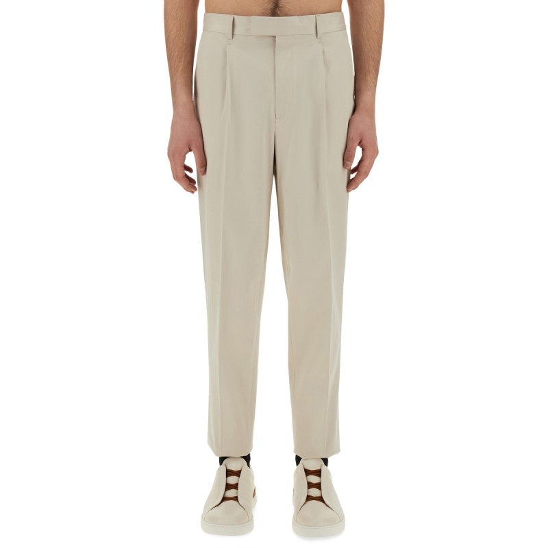 PANTS WITH PLEAT