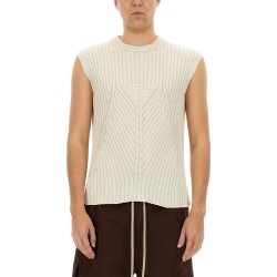 KNITTED VEST