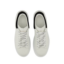 OVERSIZED SNEAKER