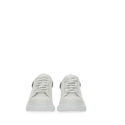 OVERSIZED SNEAKER
