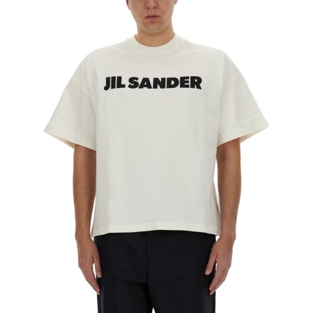 T-SHIRT CON STAMPA
