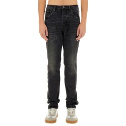 JEANS IN DENIM