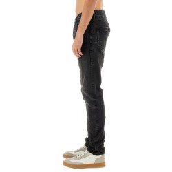 JEANS IN DENIM