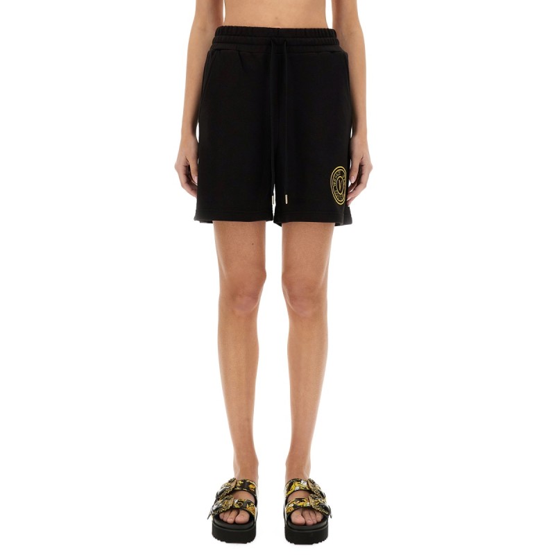 SPORTS SHORTS "V-EMBLEM"