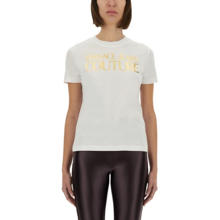 T-SHIRT WITH LOGO