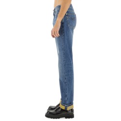 JEANS IN DENIM