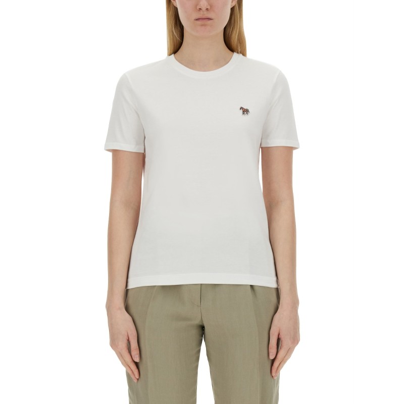 T-SHIRT WITH LOGO PATCH
