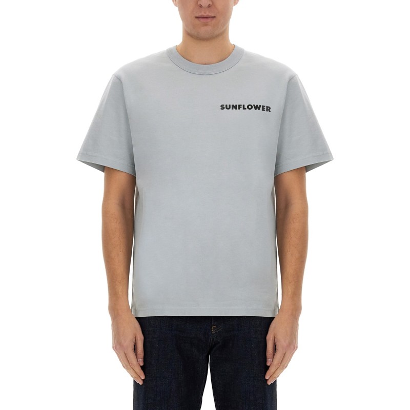 T-SHIRT WITH LOGO