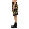SHORTS WITH BAROQUE OUTLINE PRINT