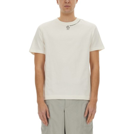 T-SHIRT WITH LOGO