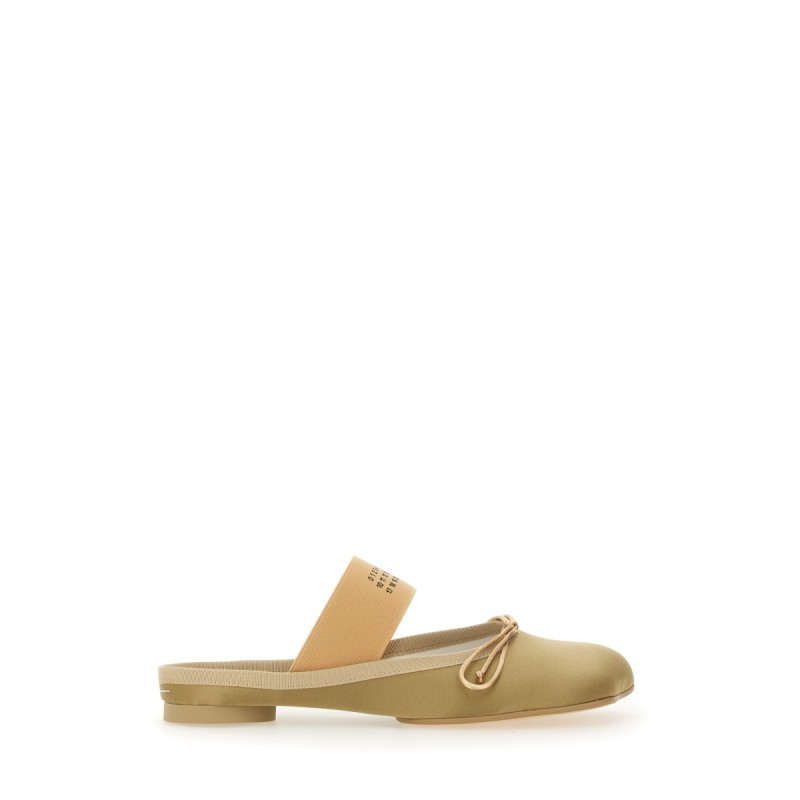 BALLERINA WITH LOGO