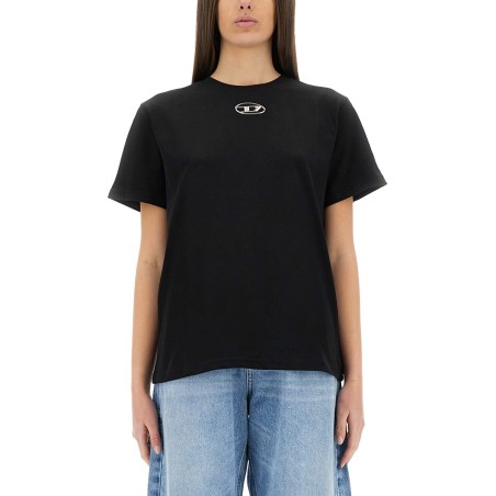 T-SHIRT WITH LOGO