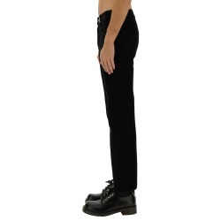 STRAIGHT LEG JEANS